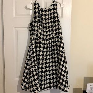 NWT HOUNDSTOOTH DRESS